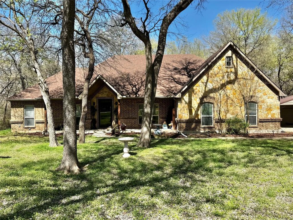 121 Rey Del Mar Circle, Weatherford