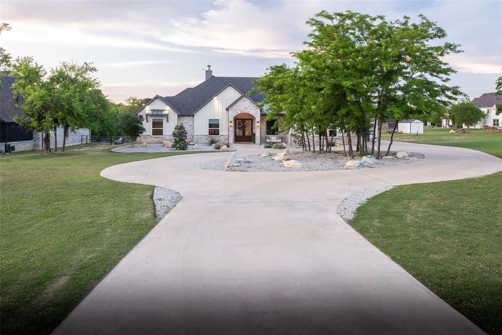 1401 Hunt Road, Gunter