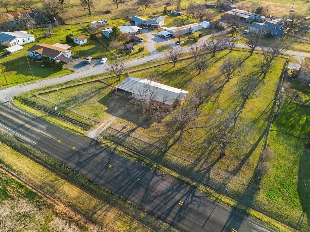 508 Fannin Street, Millsap