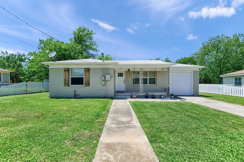 103 Tipton Street, Whitesboro