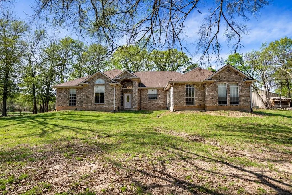 10610 County Road 3605, Quinlan