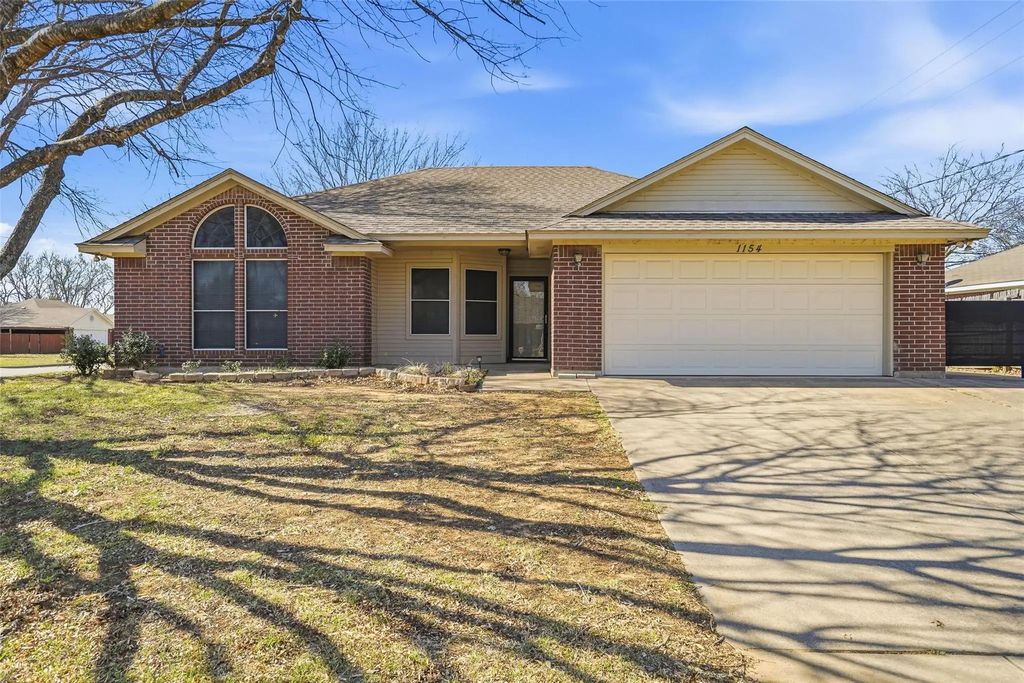 1154 Miles Avenue, Burleson