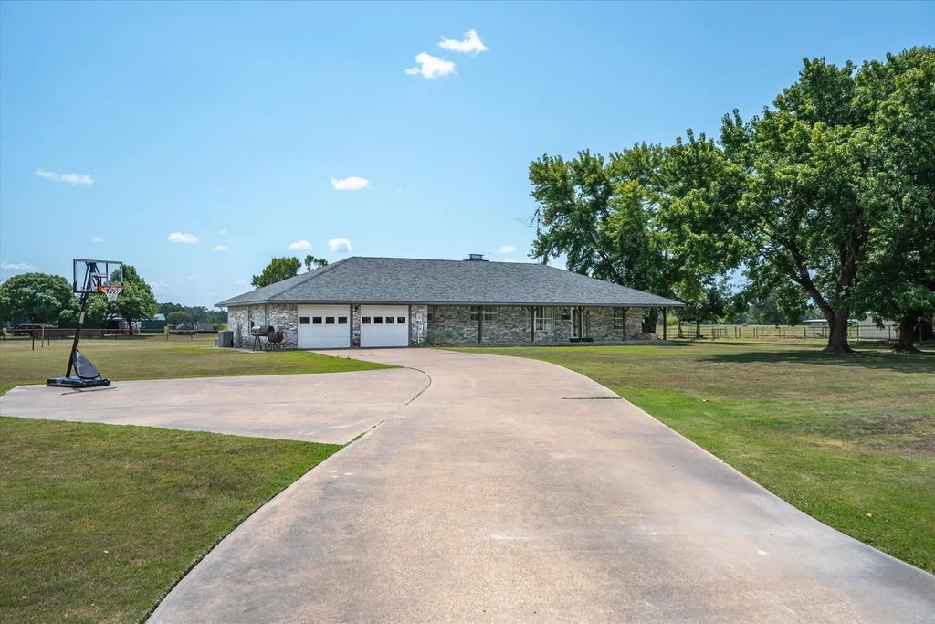 4885 Fm 859, Edgewood