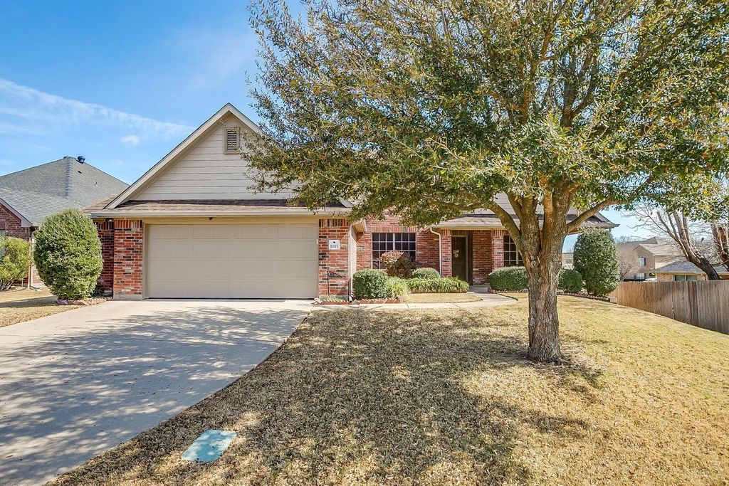 1085 Saint Andrews Drive, Burleson