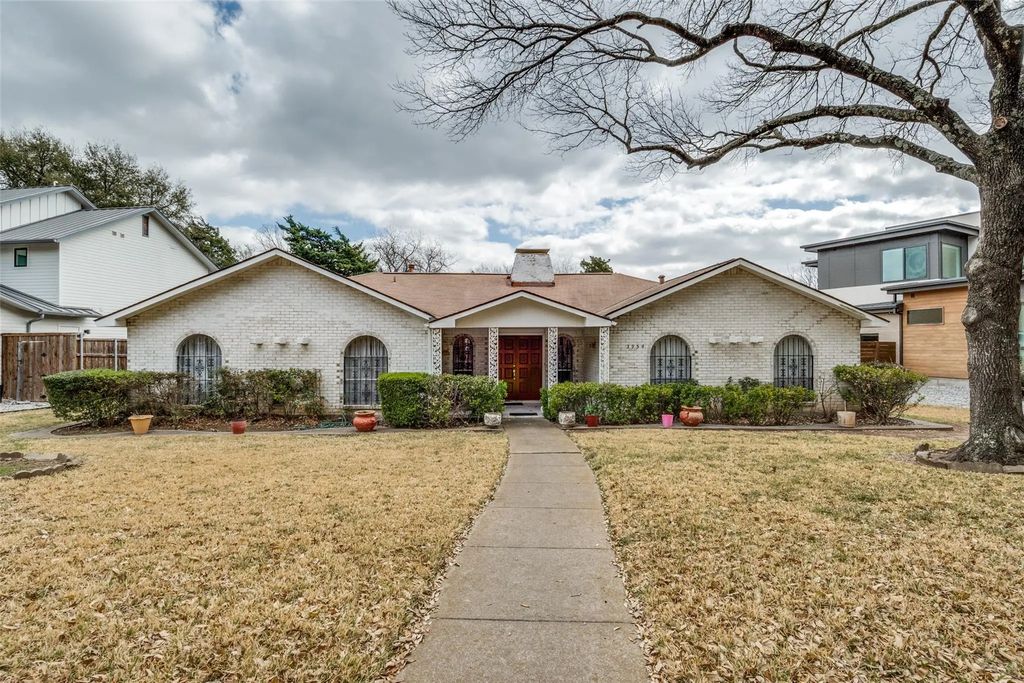 3954 Dalgreen Drive, Dallas