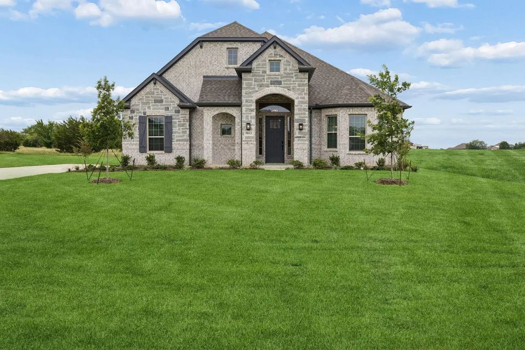 5013 Valley View Drive, Joshua