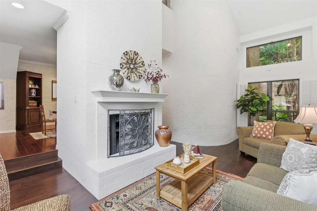5138 Westgrove Drive 5138, Dallas