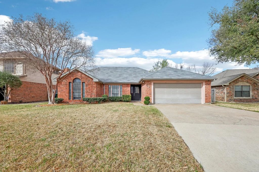 2209 Sheffield Court, Flower Mound