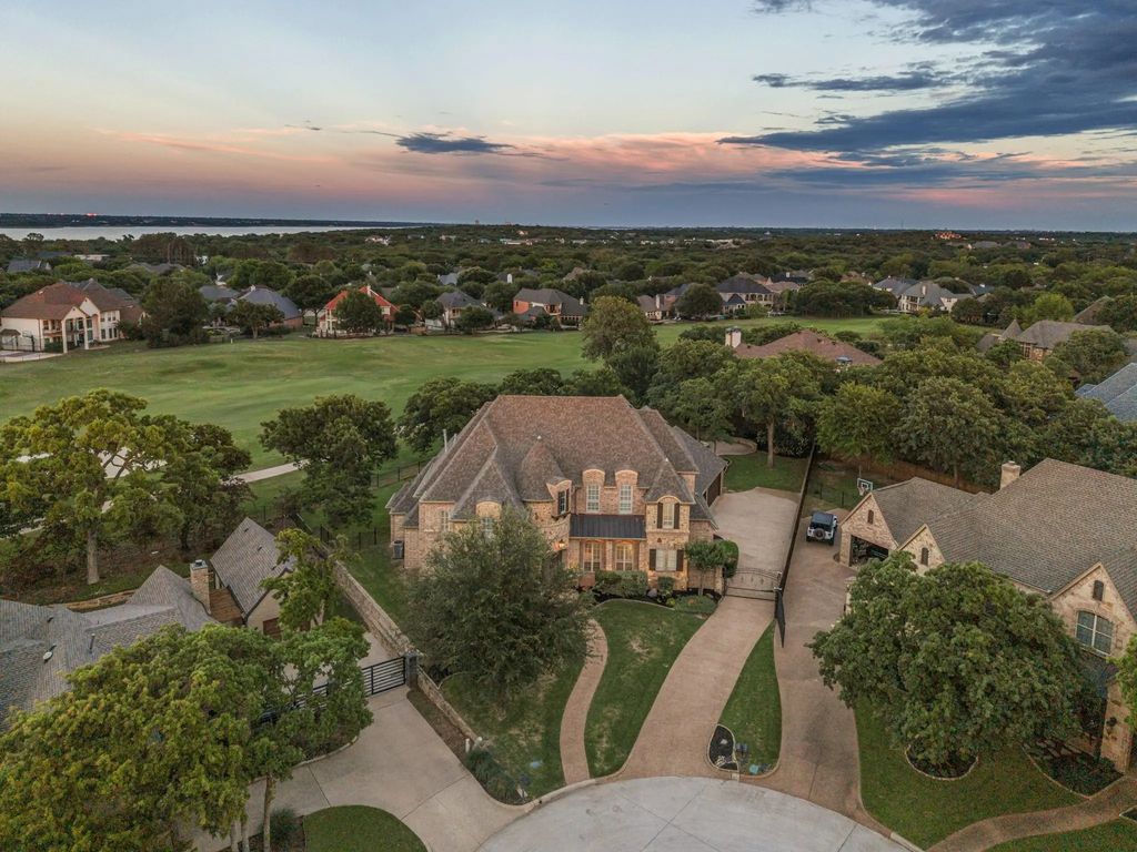 4 Heatherstone Court, Trophy Club