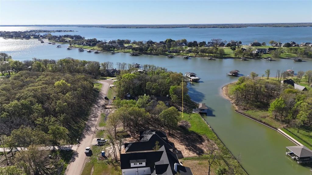 394 Clubhouse Drive, Corsicana