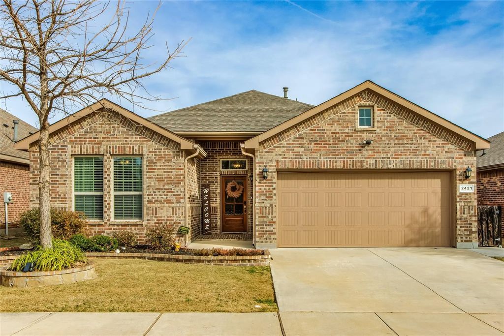 2421 Clay Creek Lane, Fort Worth