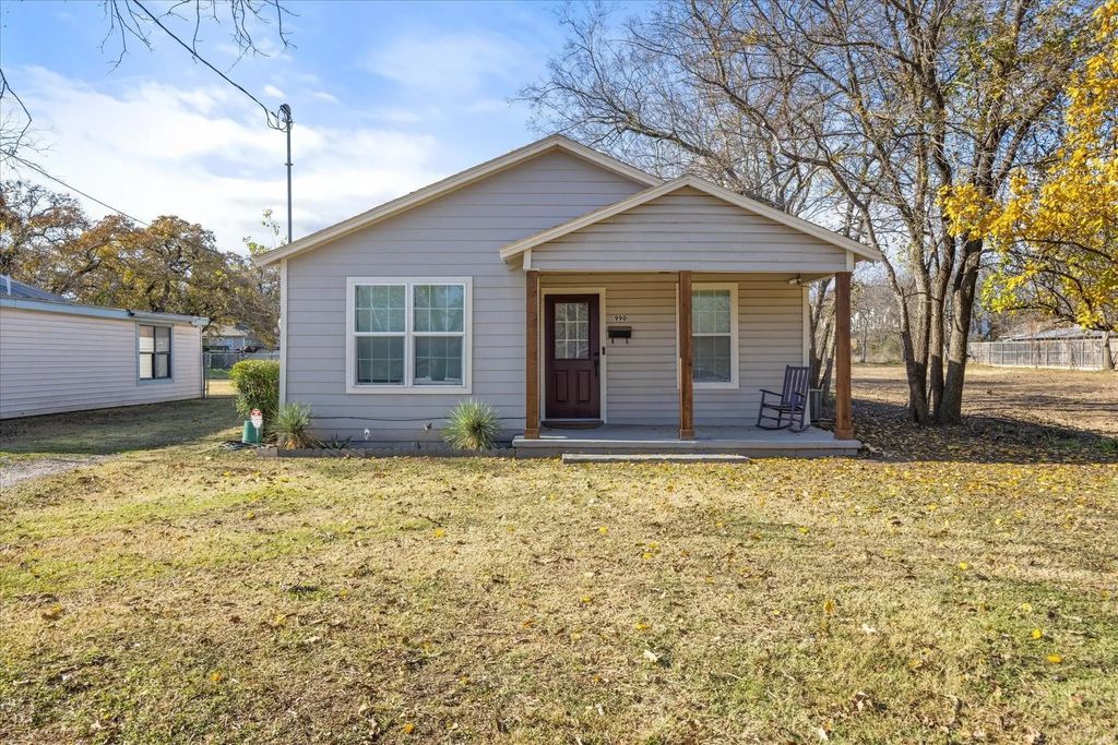 990 N Paddock Street, Stephenville