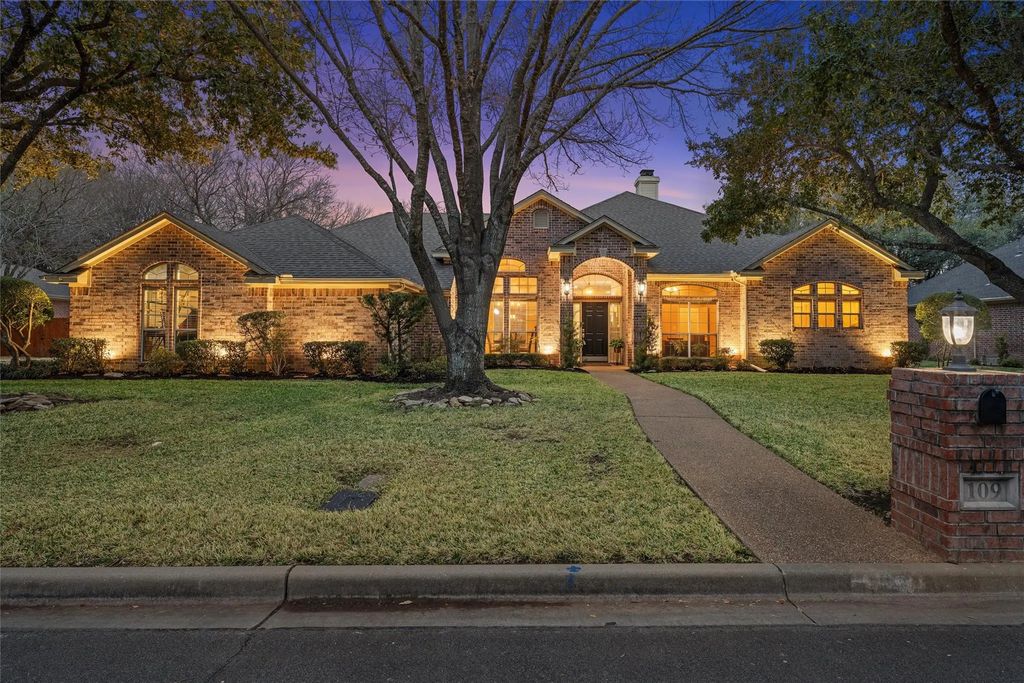 109 Whistling Wind Trail, Waco