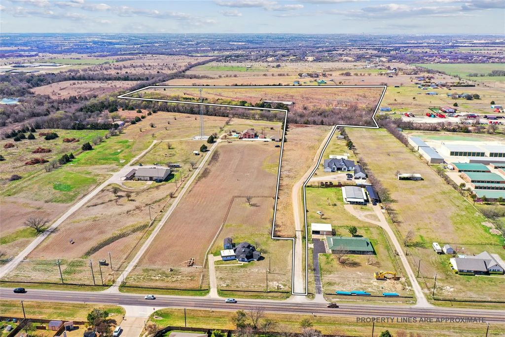 1001 Ovilla Road, Waxahachie