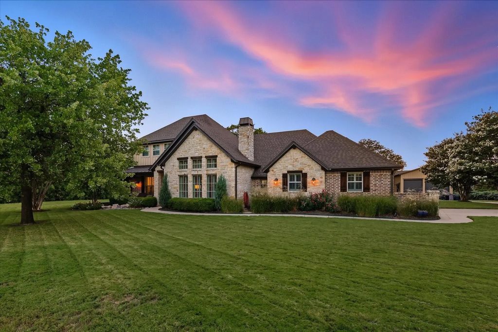 1409 Simmons Road, Flower Mound