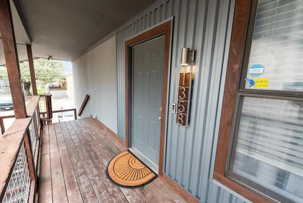 1358 S 12th Street, Waco