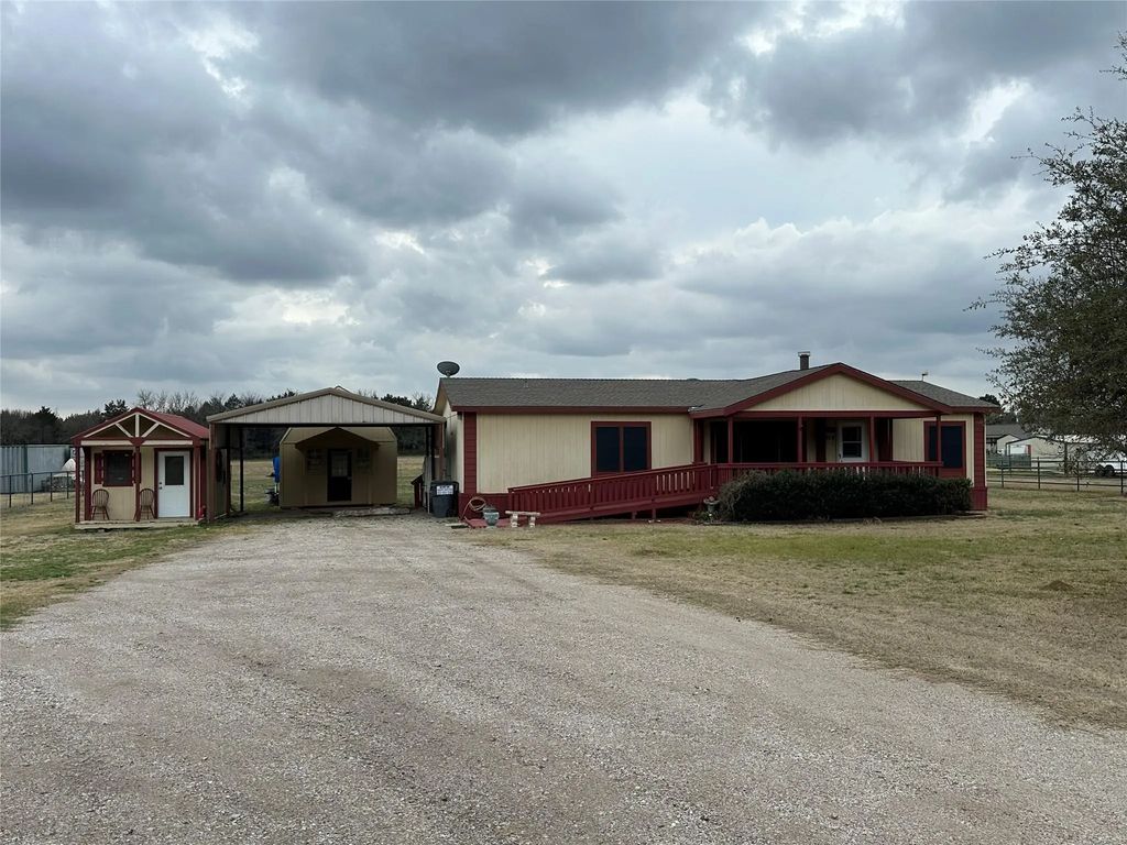 212 Rose Circle, Gordonville