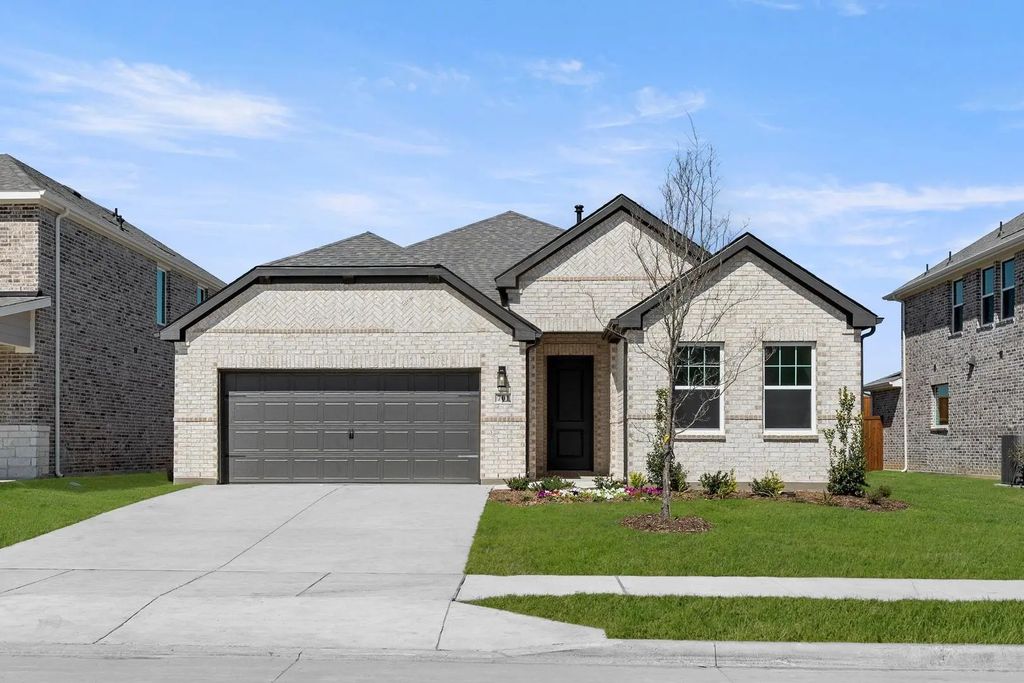 701 Tyronza Drive, Justin