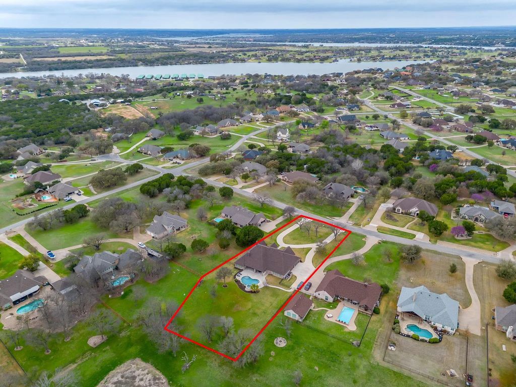 2216 Wood Duck Lane, Granbury