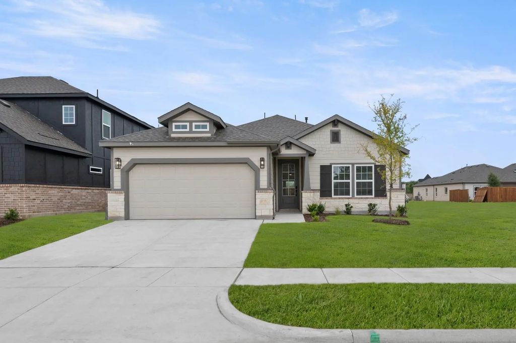 309 Sequoia Lane, Denton