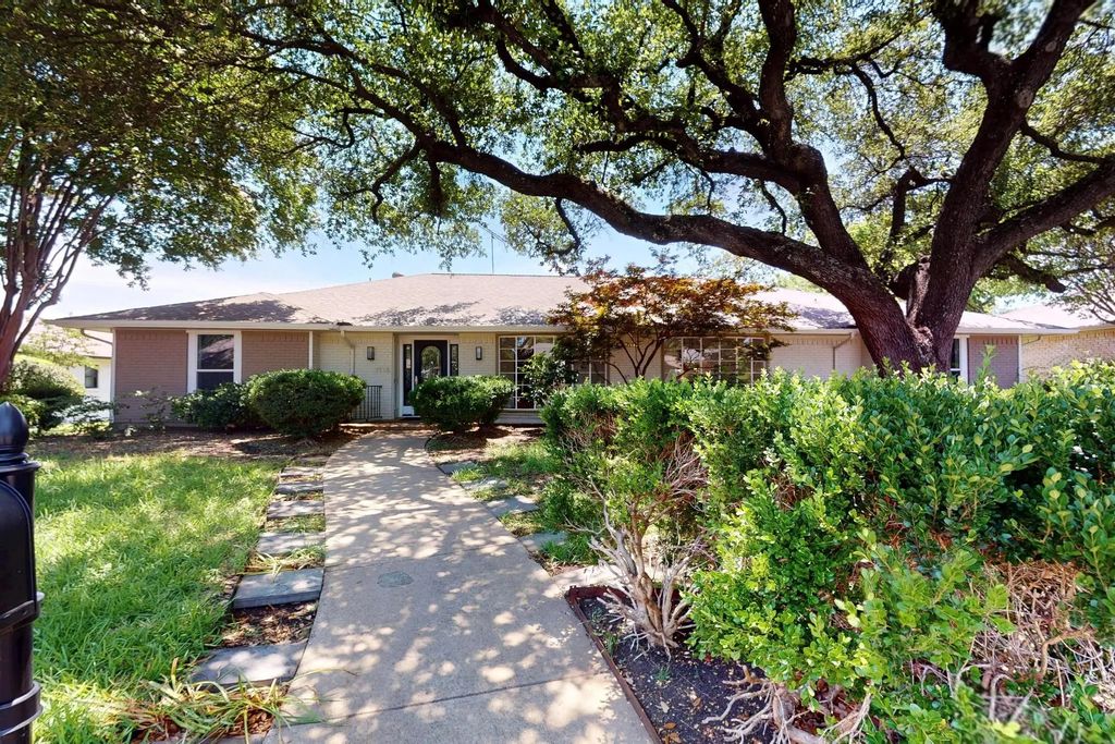 7116 Town Bluff Drive, Dallas