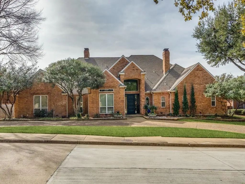 5818 London Lane, Dallas