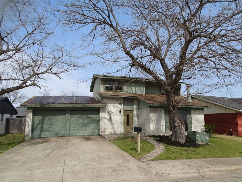 1218 Birchbrook Street, Grand Prairie