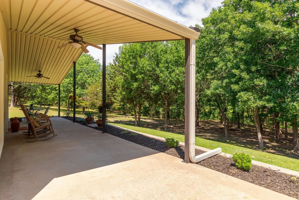 1878 N Lincoln Park Road, Van Alstyne