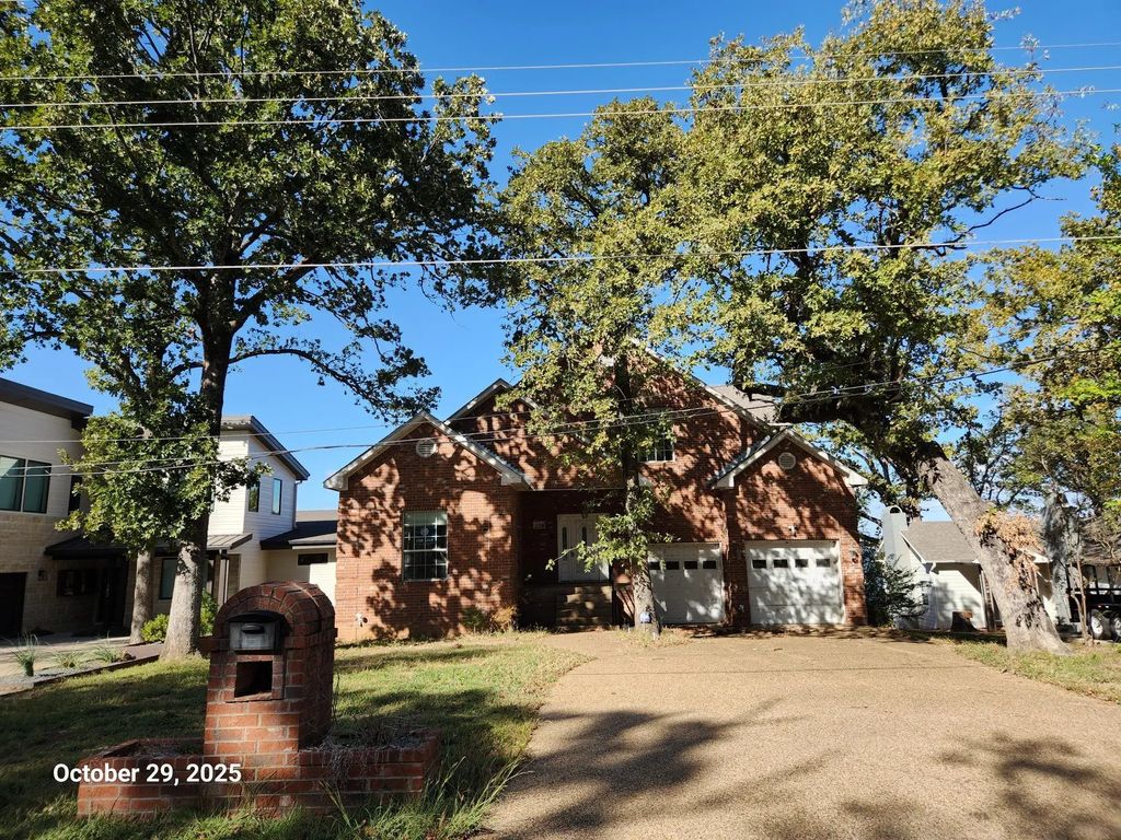 180 Shady Shores, Mabank