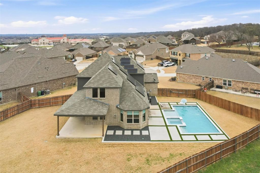 6712 Cedarhurst Court, Denton