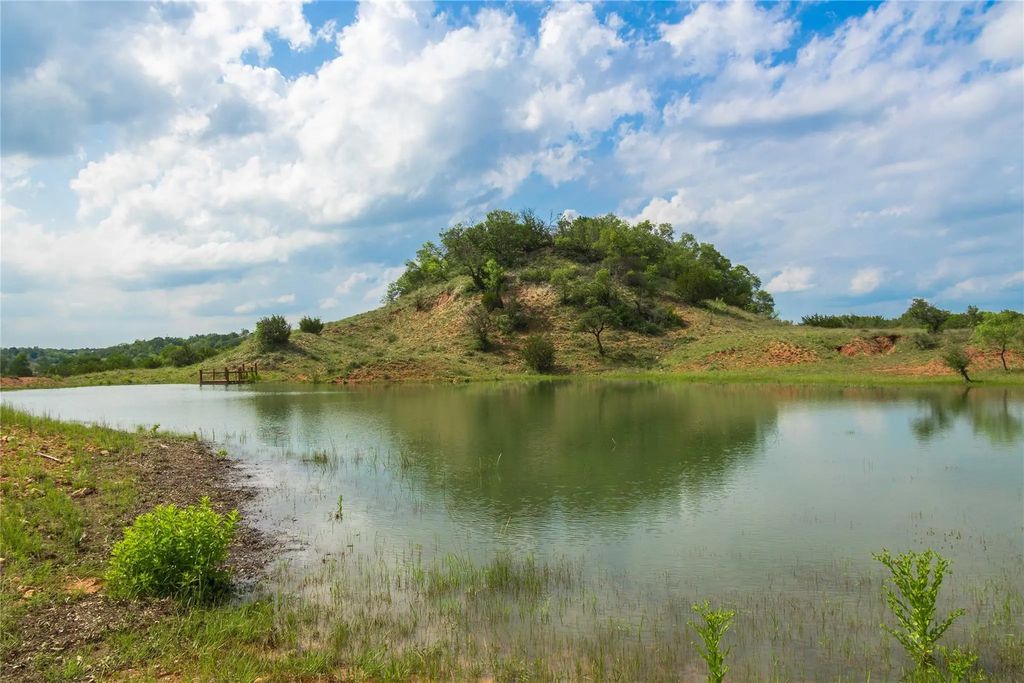 8077 County Road 292, Early