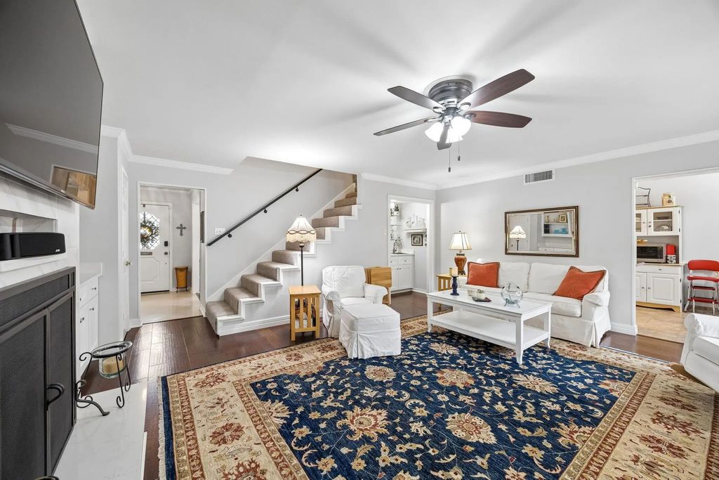 3773 Weeburn Drive, Dallas