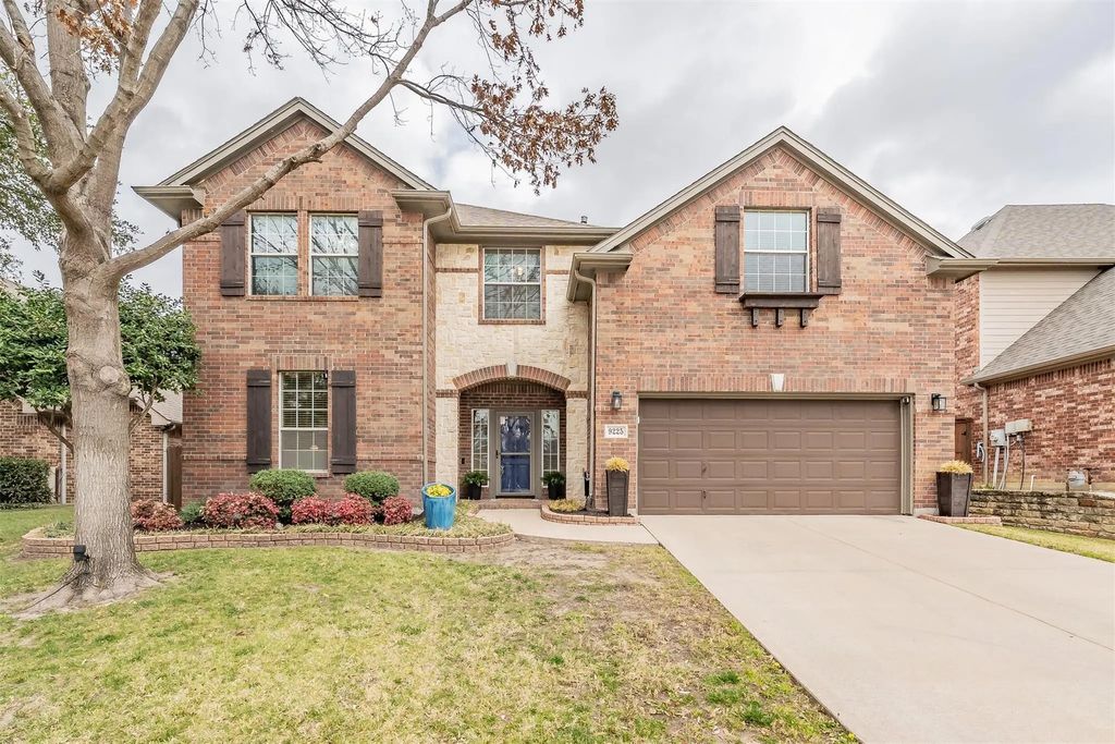 9225 General Worth Drive, Fort Worth