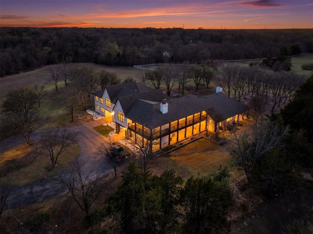 1000 W Wintergreen Road, DeSoto