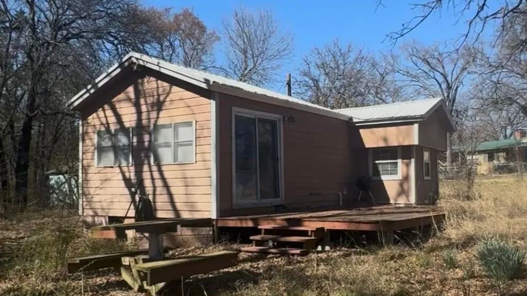 610 Oak Tree Road, Gordonville