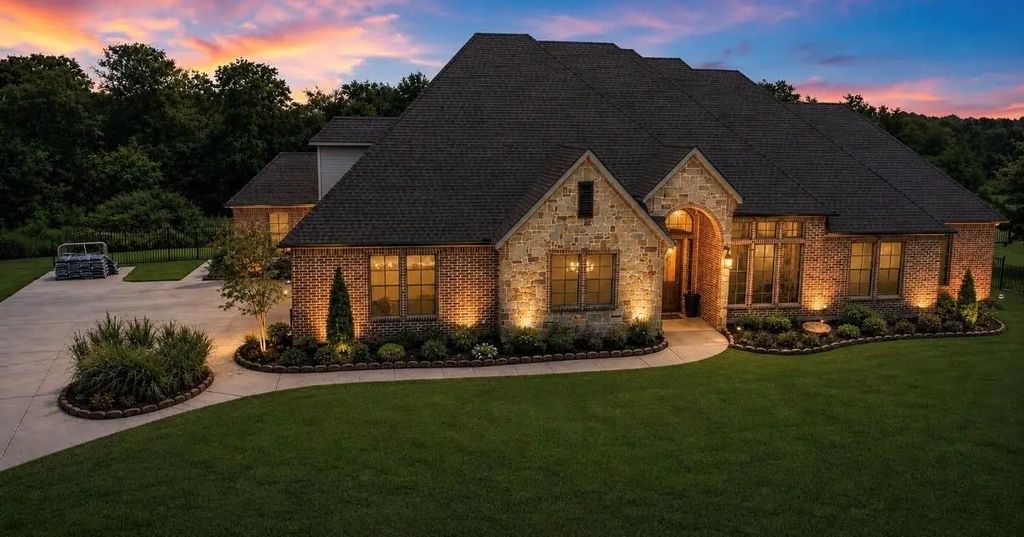 103 Fireside Court, McLendon Chisholm