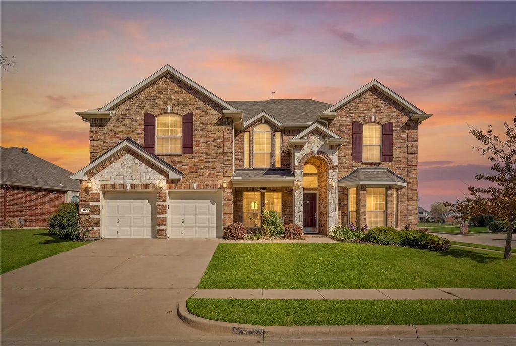 11636 Winding Brook Drive, Fort Worth