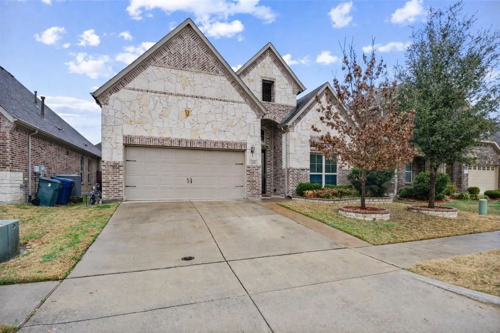 1602 Cypress Garden Lane, Garland