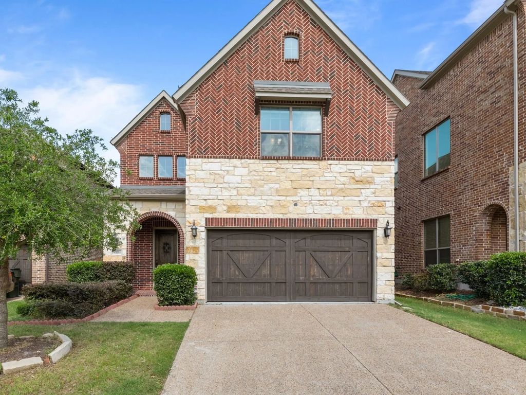 9104 Blue Water Drive, Plano