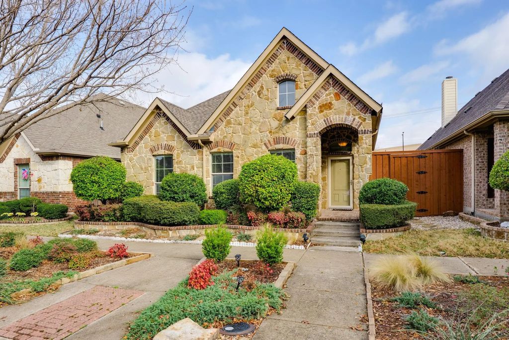 10004 Bell Rock Road, Frisco