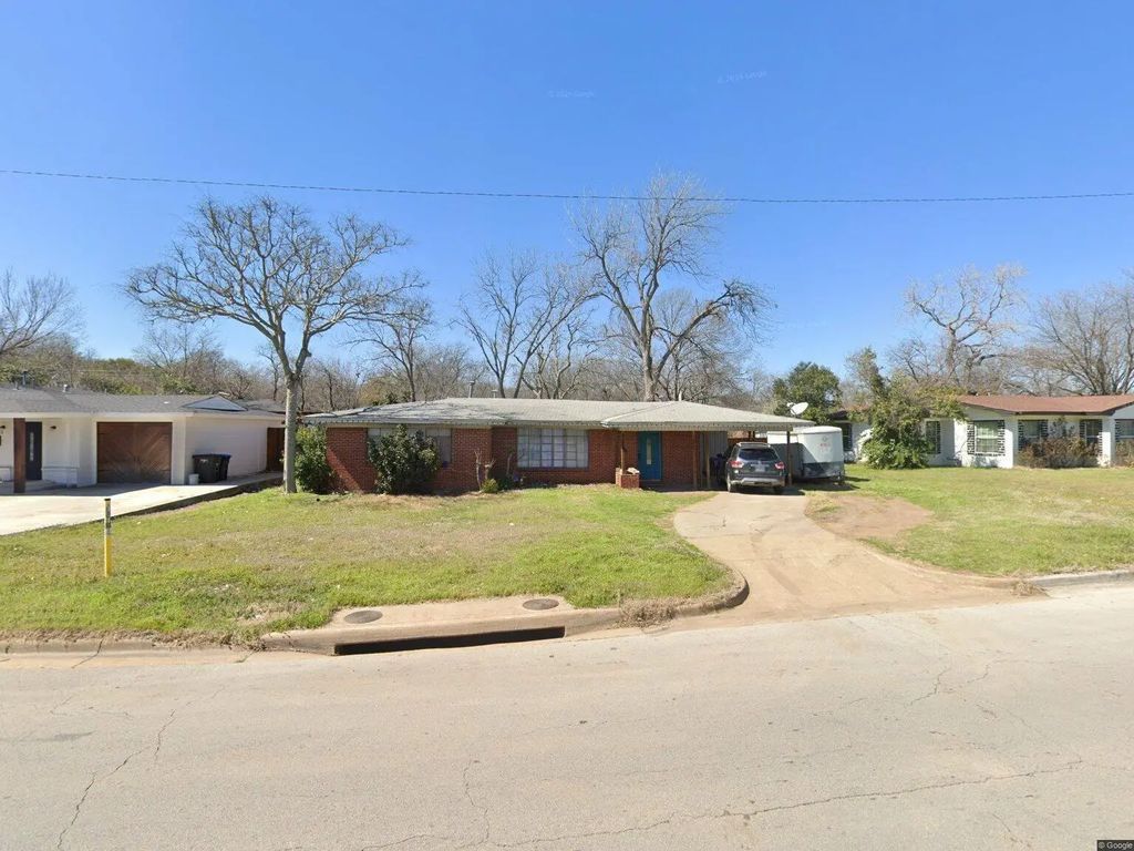 4728 Trail Lake Drive, Fort Worth
