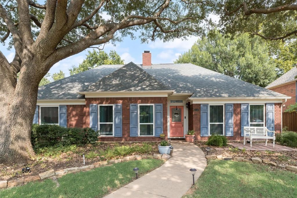 2140 Strathmore Drive, Highland Village