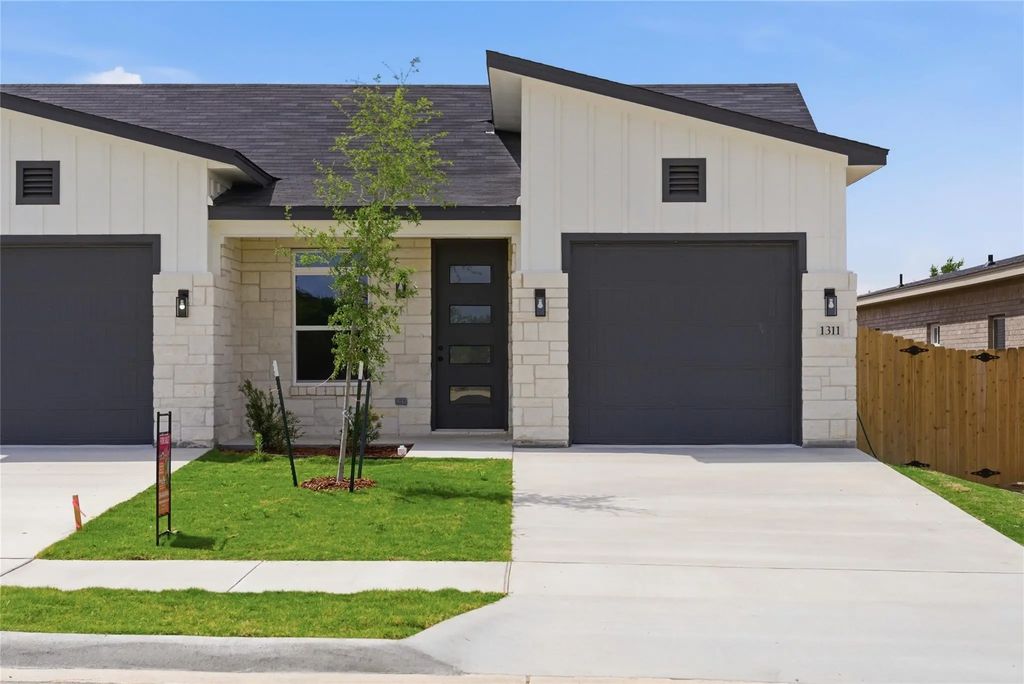 1311 Lone Pine Way, Killeen