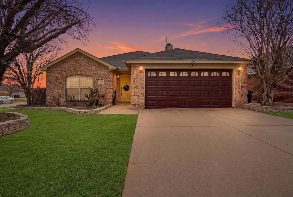 4800 Topaz Lane, Granbury