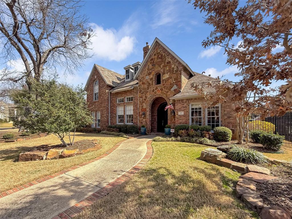 4206 Pinecreek Drive, Rowlett