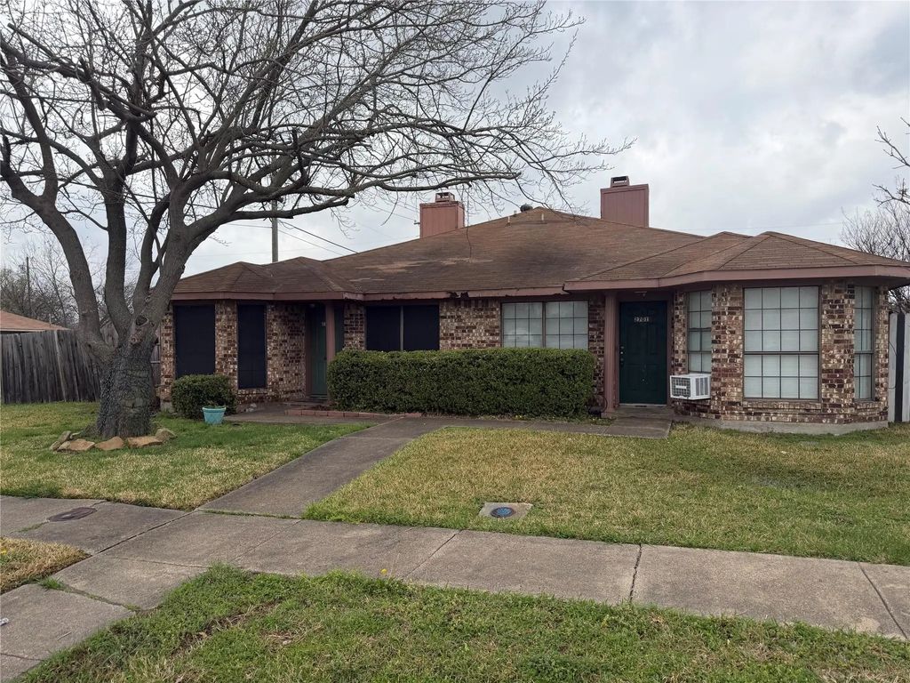 2701 Stanford Street B, Rowlett