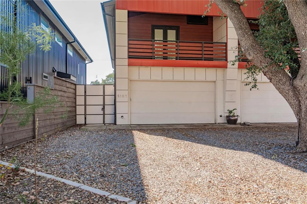 5107 N Hall Street, Dallas