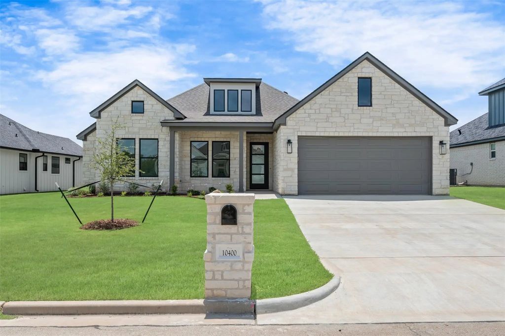 10400 T Bury Lane, Waco