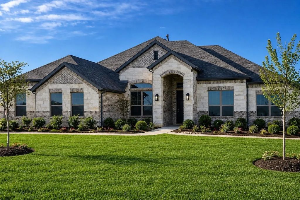 124 Lila Lake Drive, Waxahachie