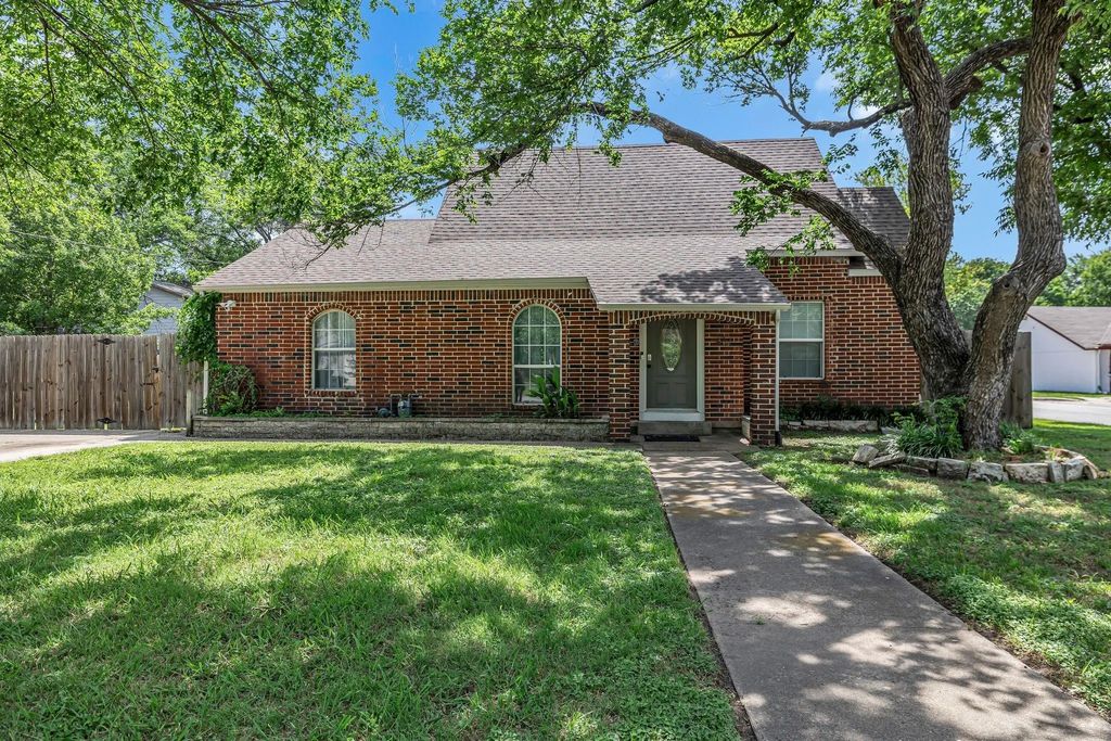 401 Magnolia Street, Arlington